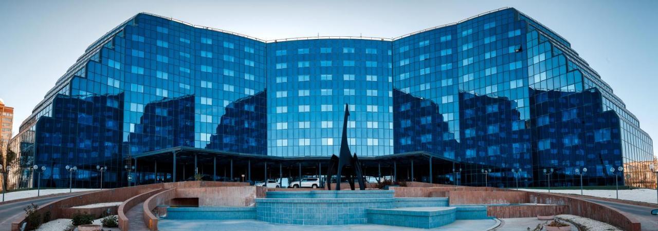 River Palace Hotel Atyraū Exteriér fotografie